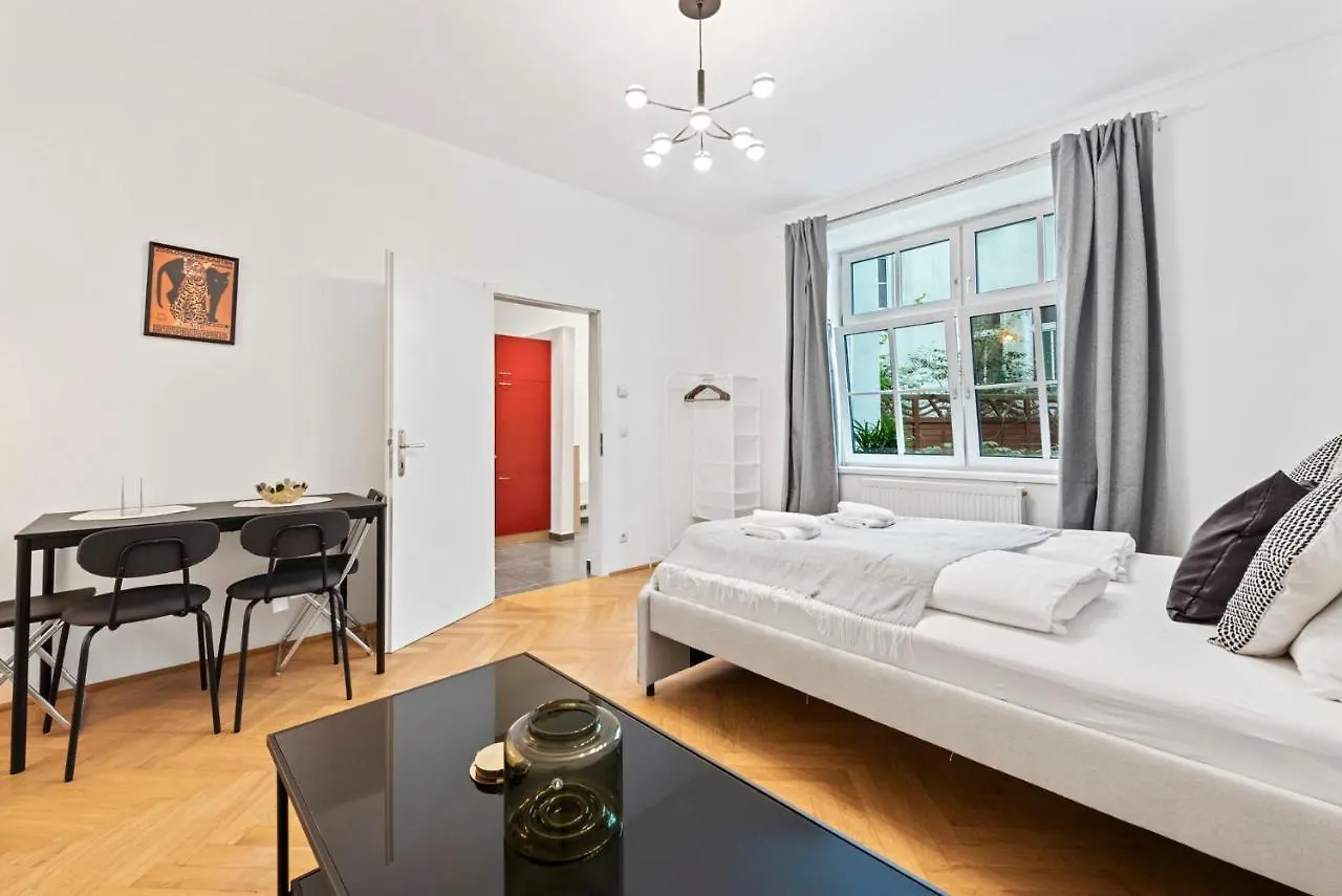 Cozy Apartments In 16Th District Vienna