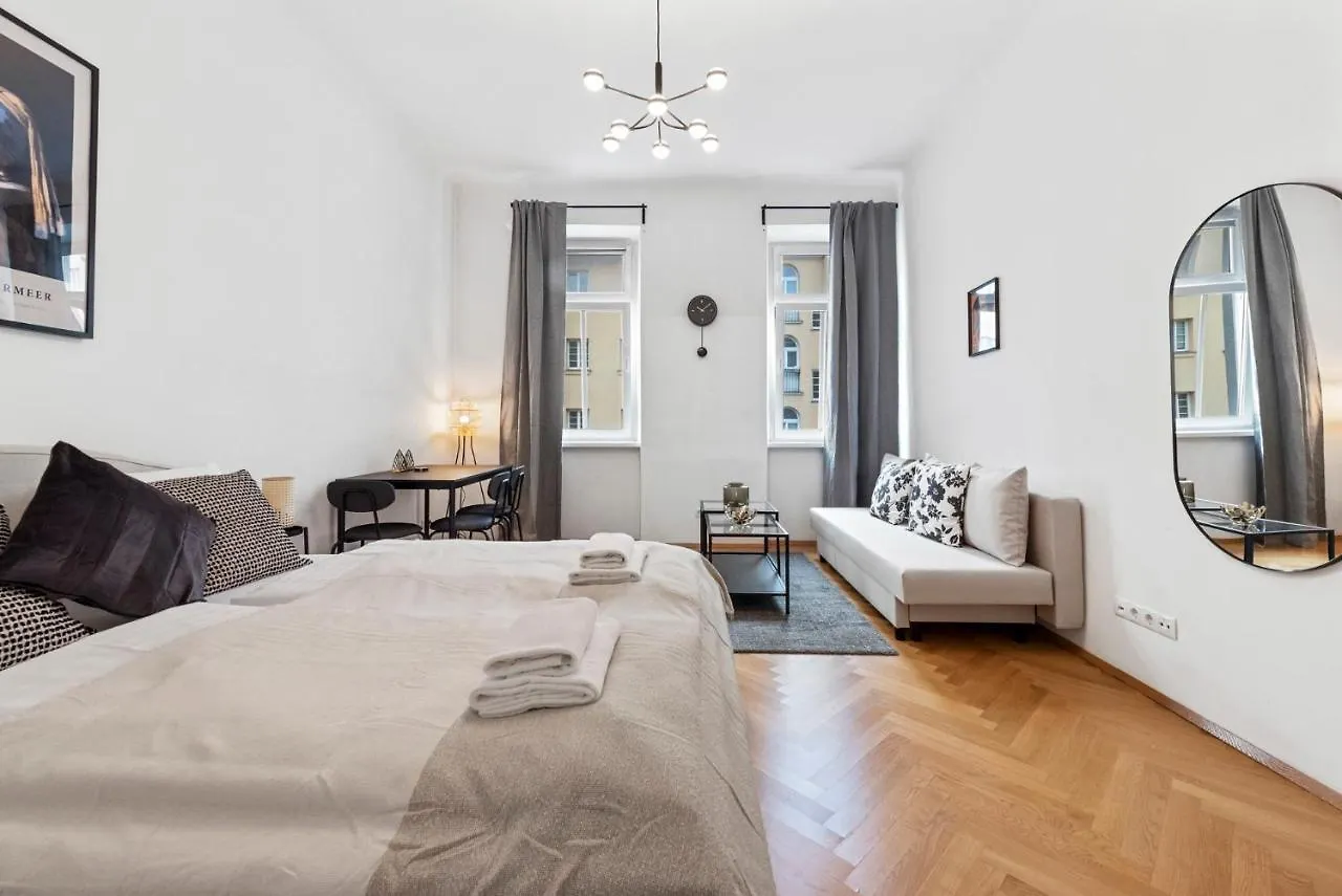 Cozy Apartments In 16Th District Vienna
